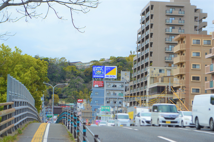 中洲陸橋付近の看板広告