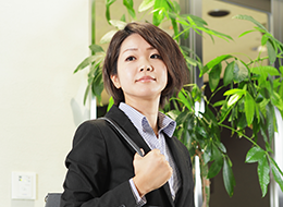 機械警備業務の最前線で365日、24時間のサービスを提供してしている機械警備員